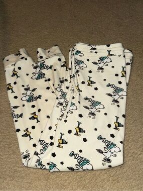 American Eagle Outfitters White Pajama Pants with Teal and Yellow Snoopy Print
